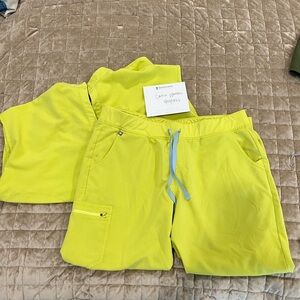 XXL Figs Citrine Rafaela/Zamora Jogger set